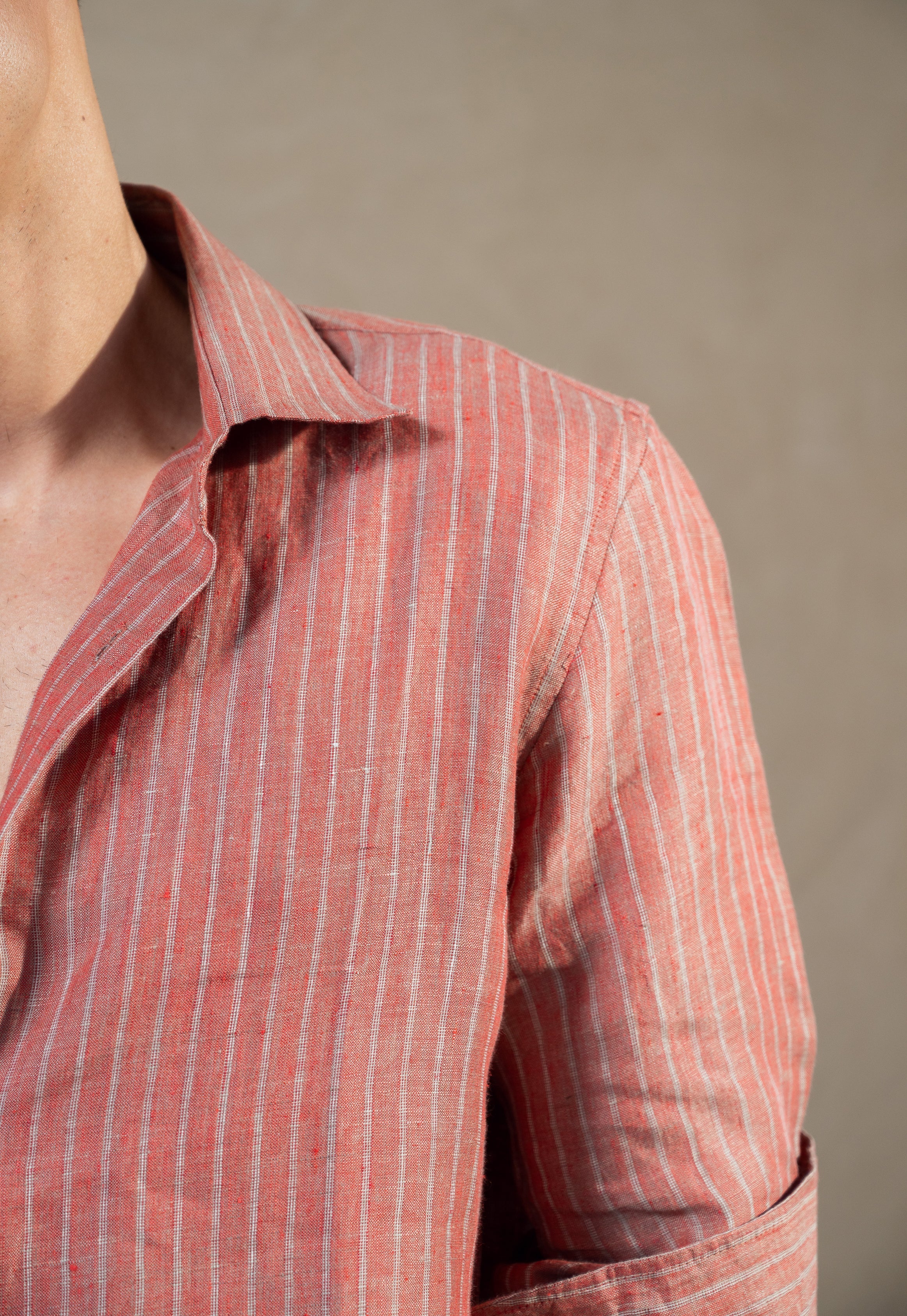 The Environmental Advantages of Choosing Linen Shirts for Sustainable Fashion